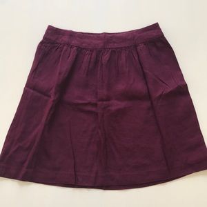 Banana Republic Skirt - Size 2. Only wore once.